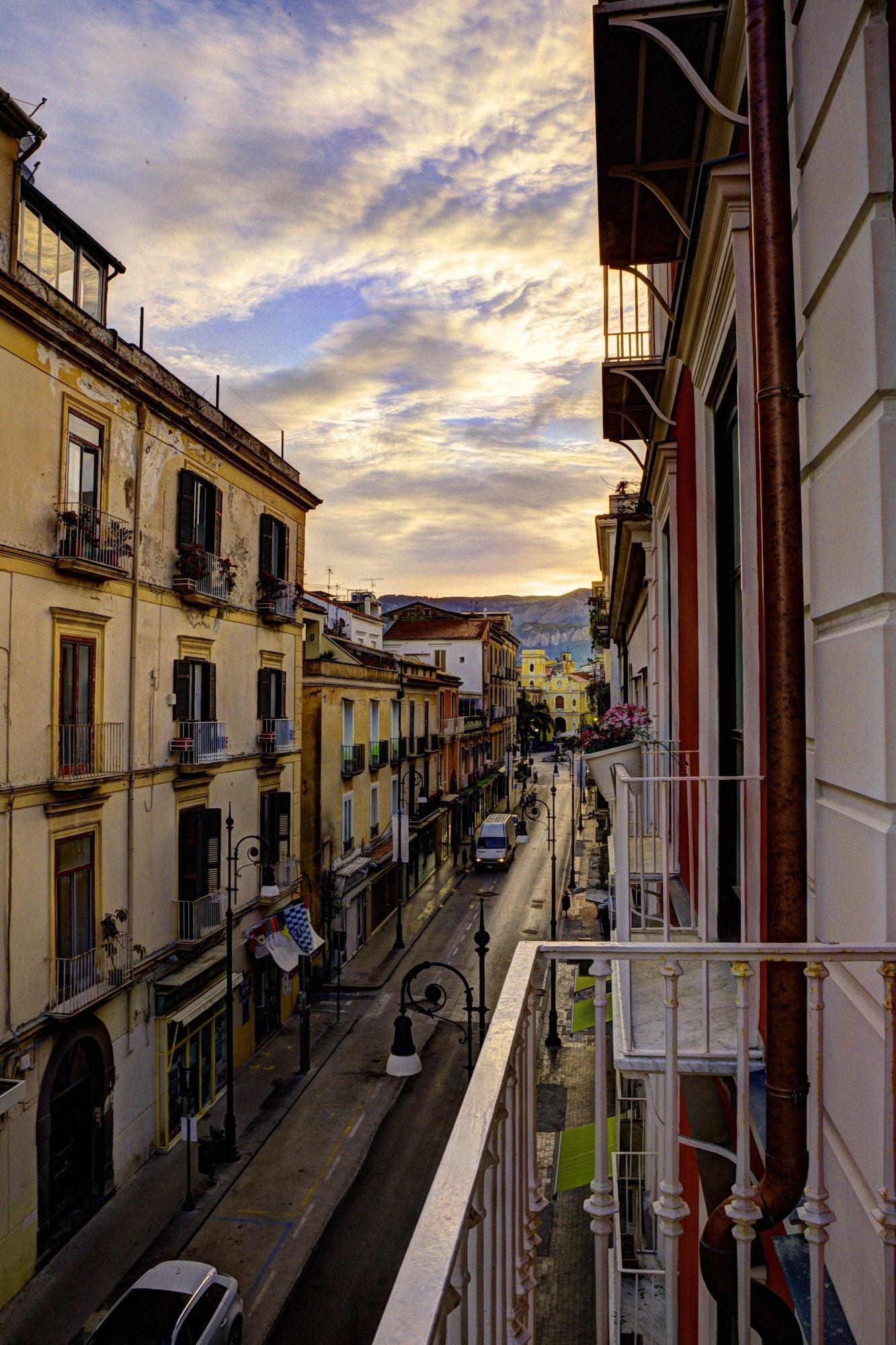 Palazzo Tasso Bed & Breakfast Sorrento Exterior photo